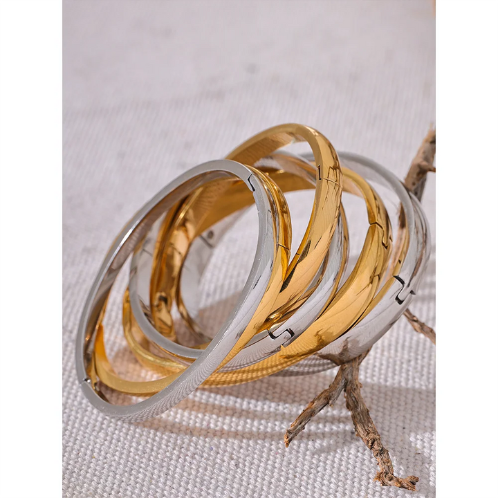 Smooth Bangles