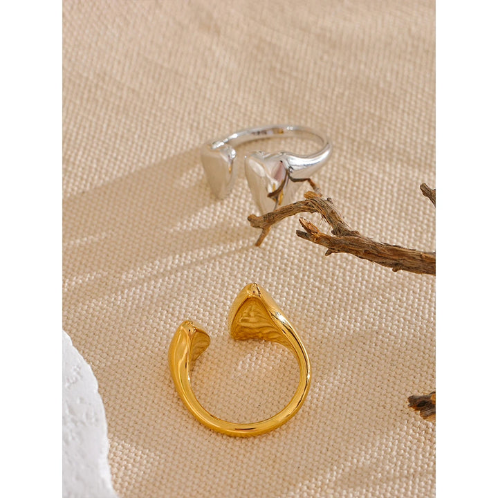 Adjustable ring "Cœurs sculptés"